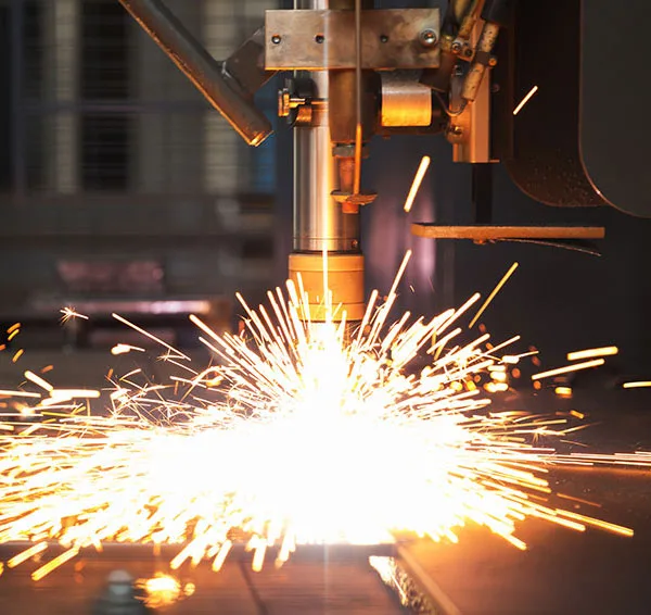 plasma-cutting
